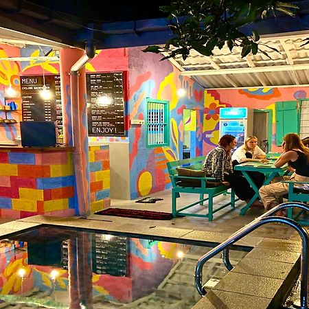 Cycling Backpacker Hostel & Cafe 우나와투나 외부 사진