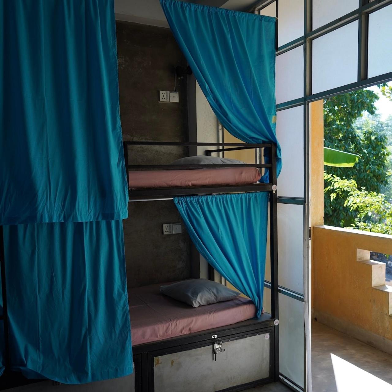Cycling Backpacker Hostel & Cafe 우나와투나 외부 사진