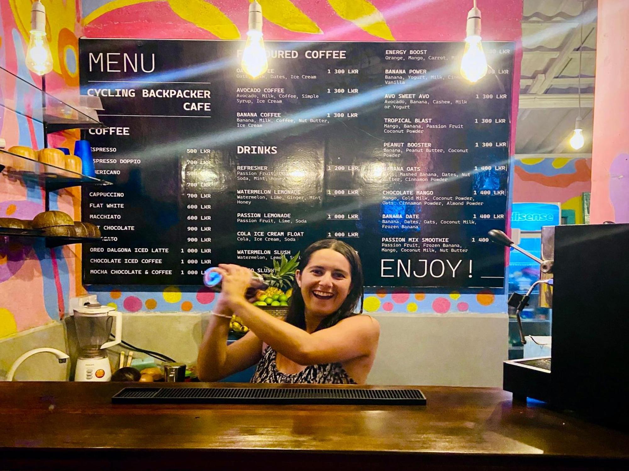 Cycling Backpacker Hostel & Cafe 우나와투나 외부 사진